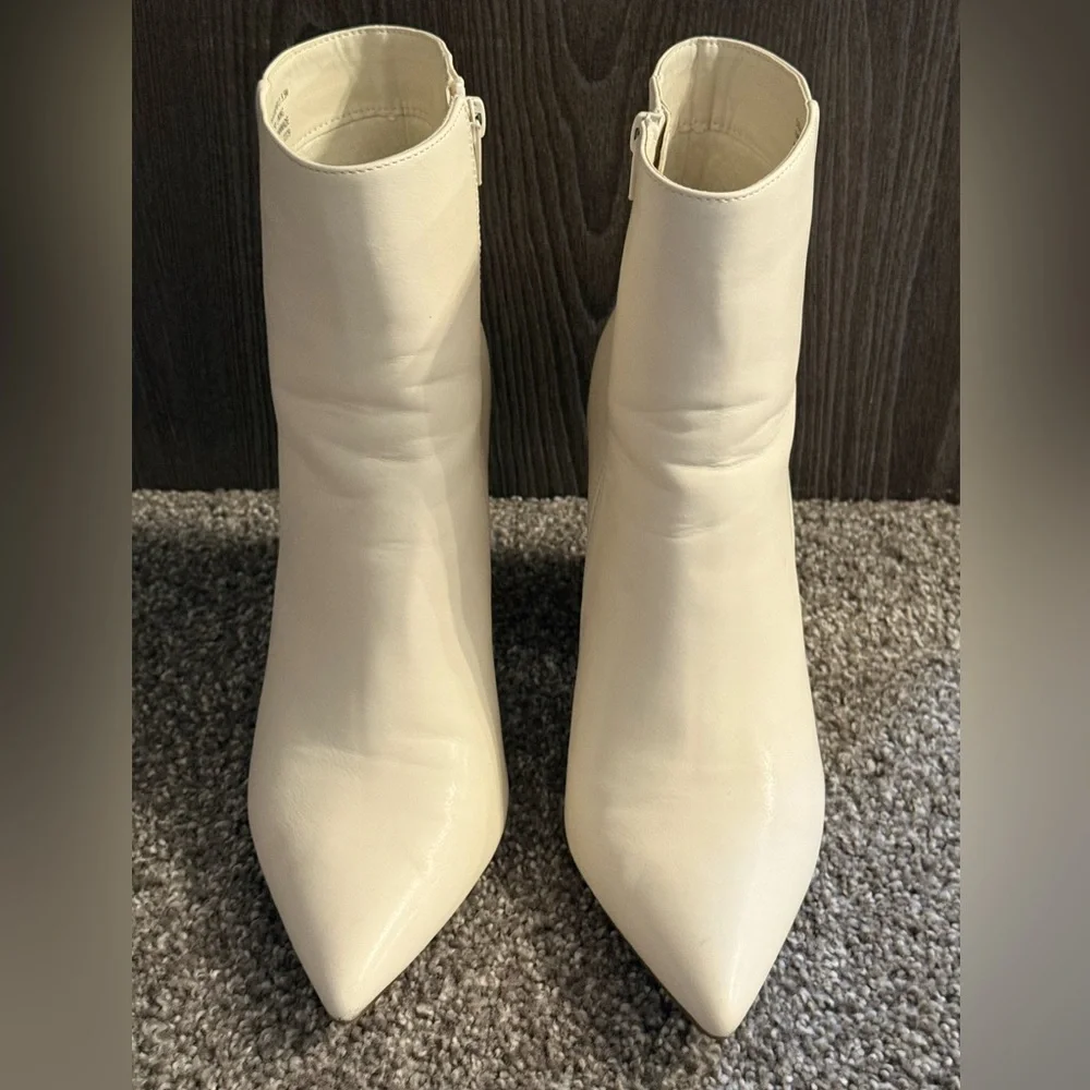 Madden Girl Boots Rakish Bone Heeled Booties 9.5 - Picture 3 of 7